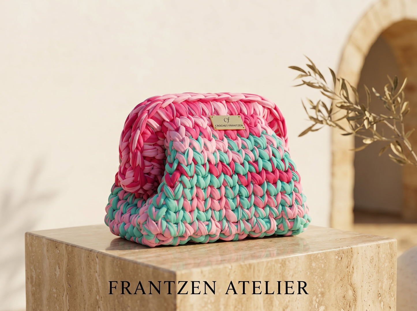 Noa Statement Bag